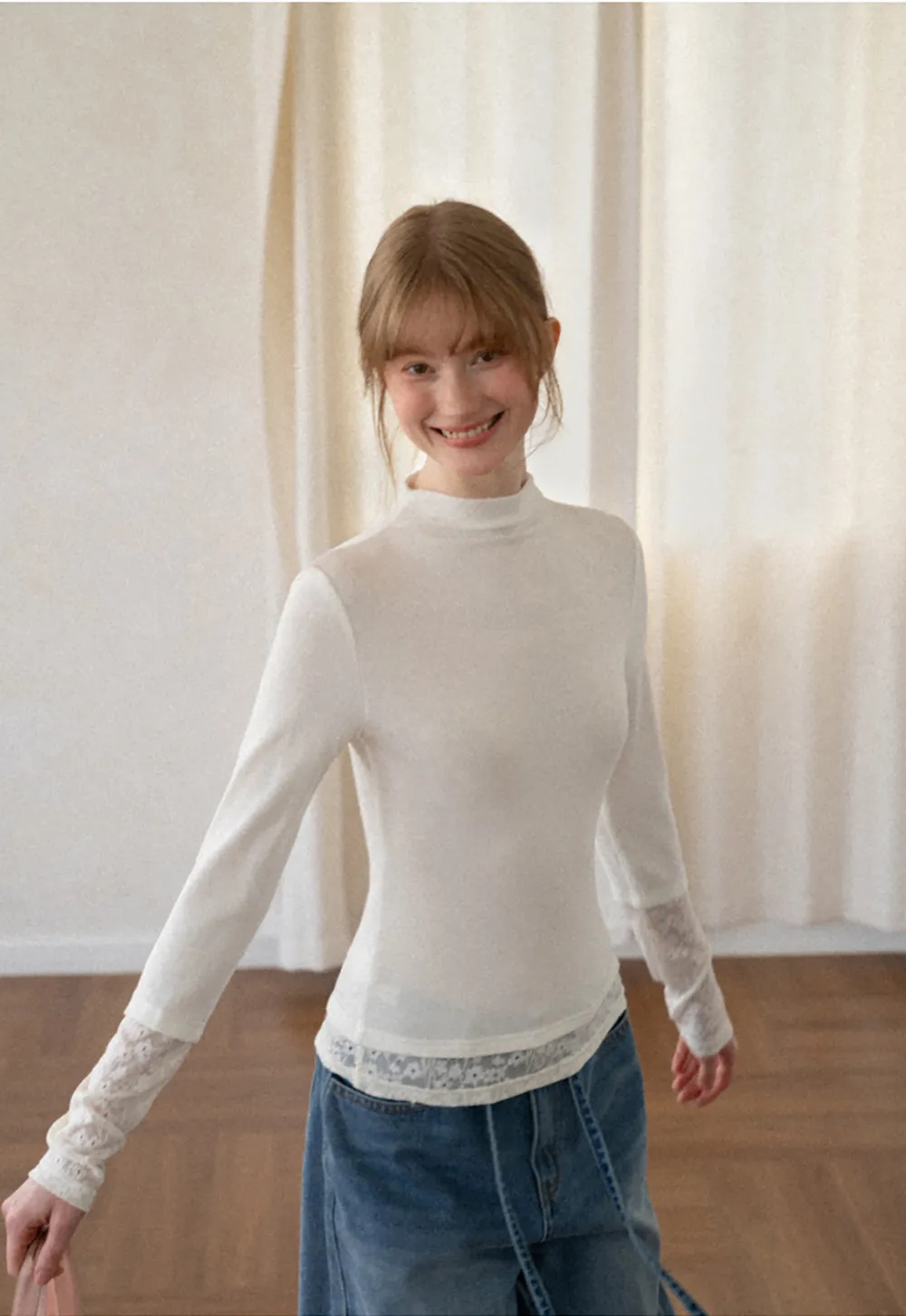 Lace Trim Half Sleeve Mock Neck Knit Top