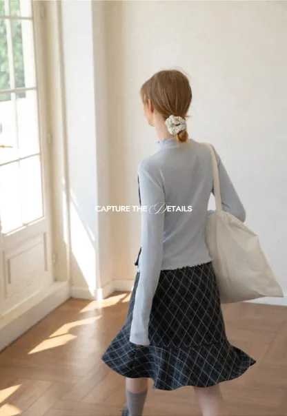 Cowl Neck Layered Top with Lace Hem Tshirt