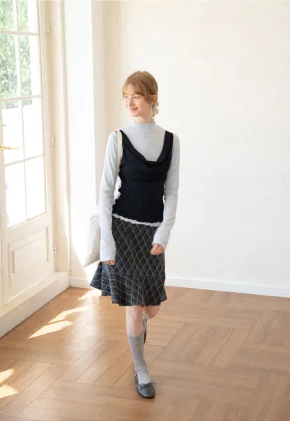 Cowl Neck Layered Top with Lace Hem Tshirt