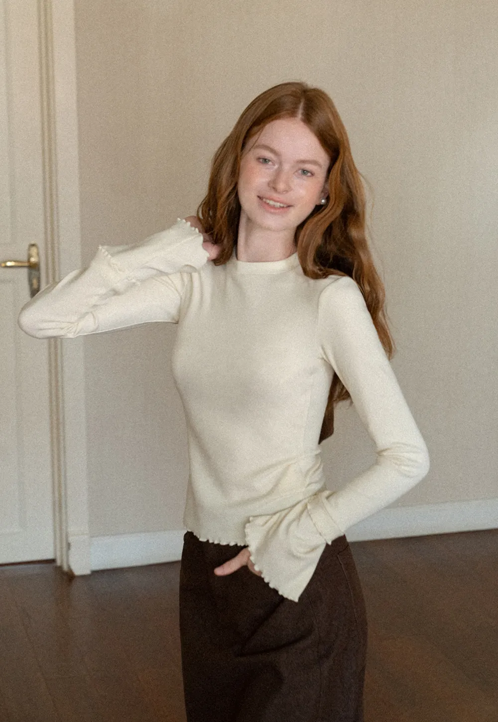 Scalloped Hem Long Sleeve Knit Top