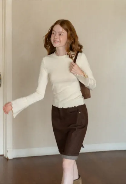 Scalloped Hem Long Sleeve Knit Top