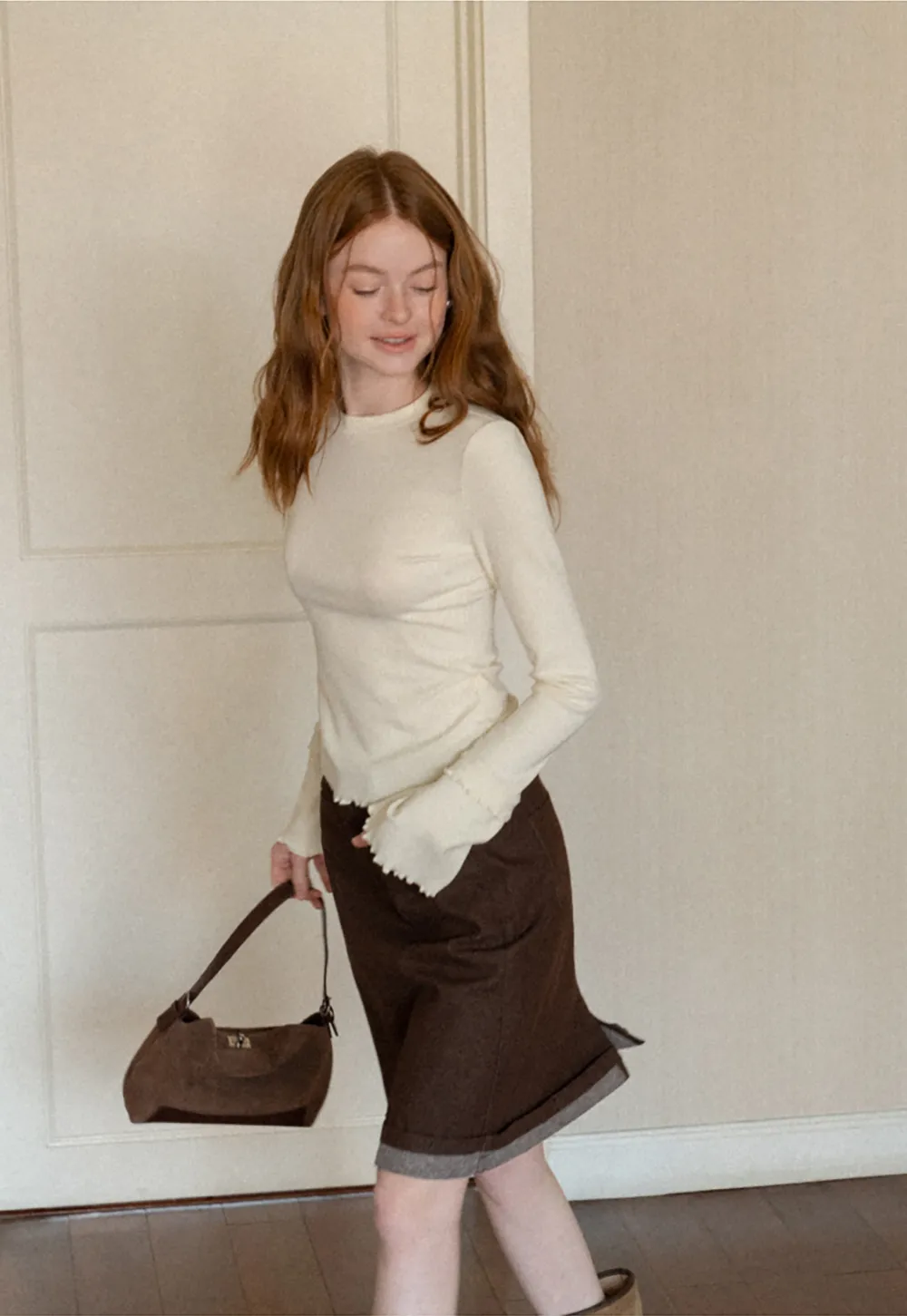 Scalloped Hem Long Sleeve Knit Top