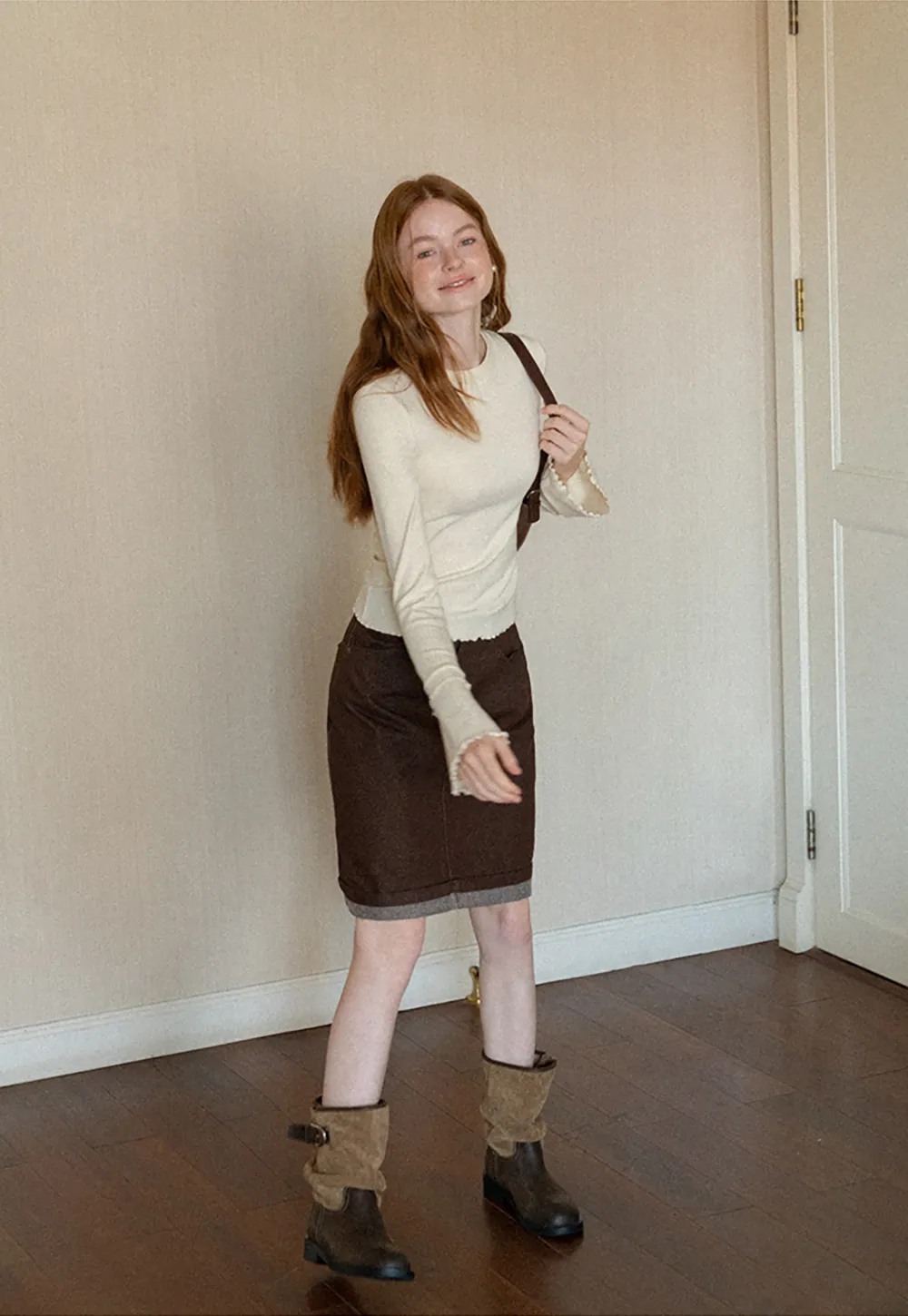 Scalloped Hem Long Sleeve Knit Top