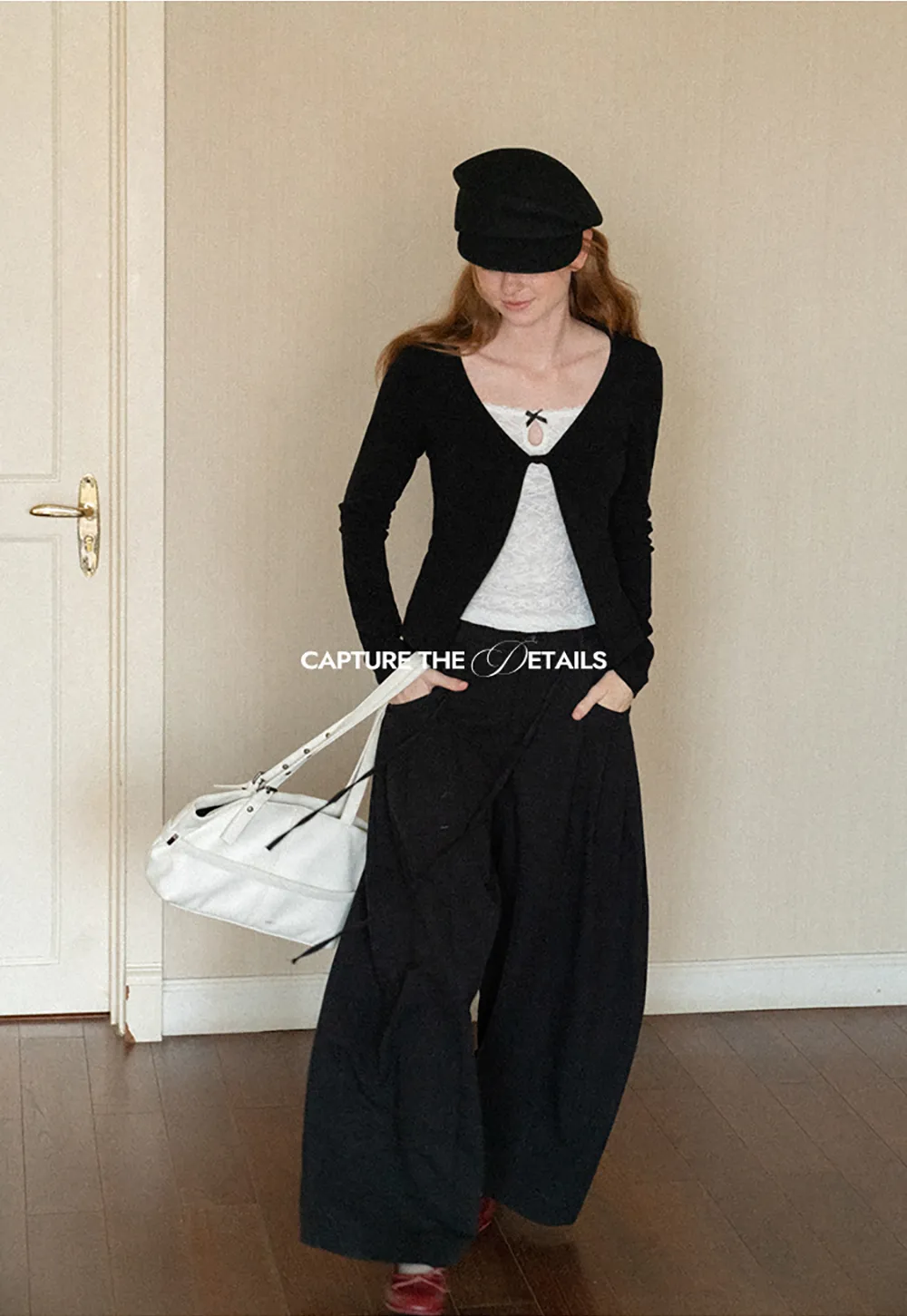 Lace Trim V Neck Cropped Knit Top
