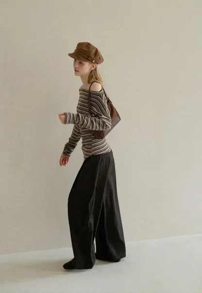 Off Shoulder Asymmetrical Hem Long Sleeve Top