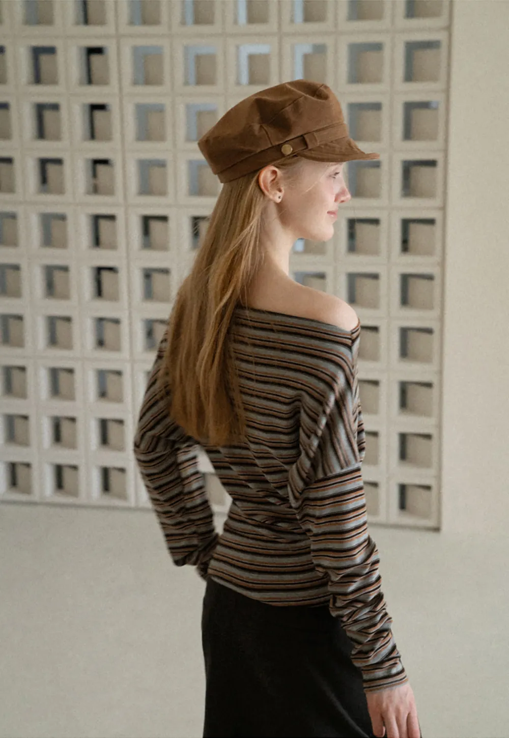 Off Shoulder Asymmetrical Hem Long Sleeve Top