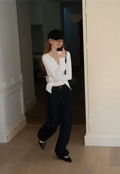 Lace Trim V Neck Cropped Knit Top