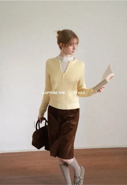 Ribbed Knit Henley Neck Sweater
