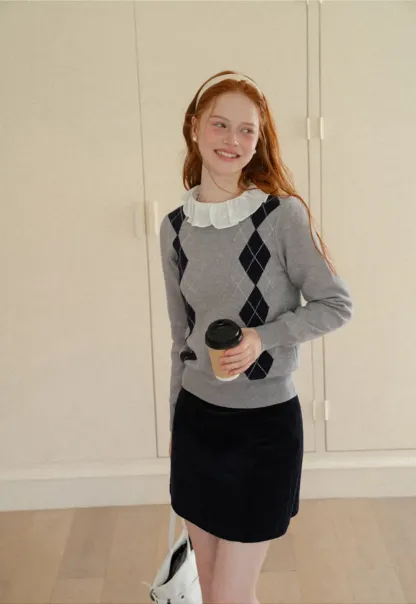 Contrast Trim Shoulder Detail Knit Sweater