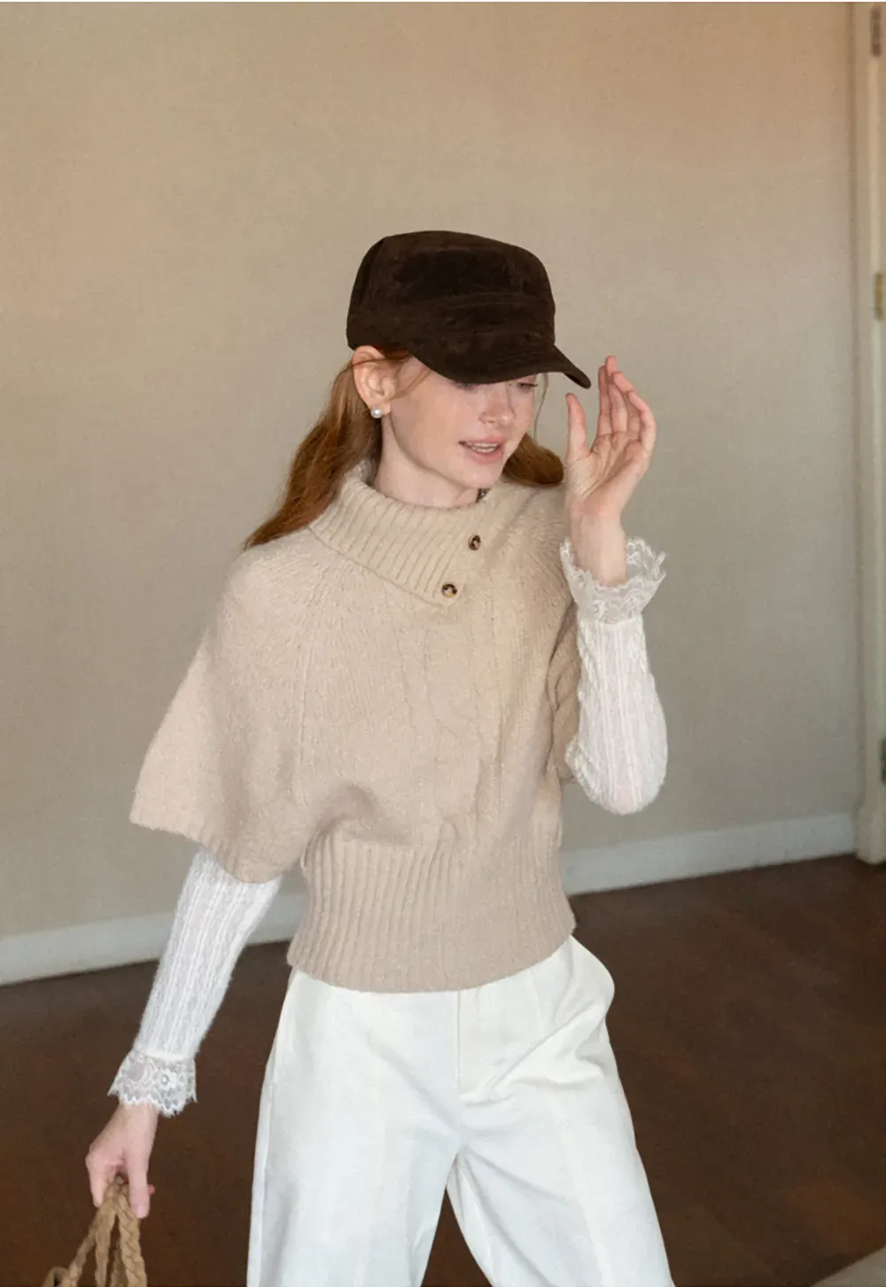Cropped Cable Knit Sweater with Buttoned Collar