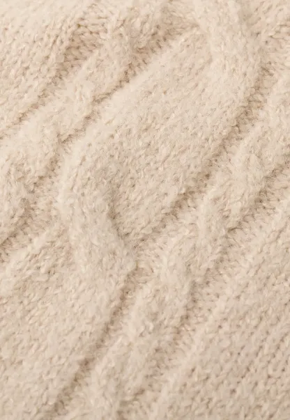 Cropped Cable Knit Sweater with Buttoned Collar