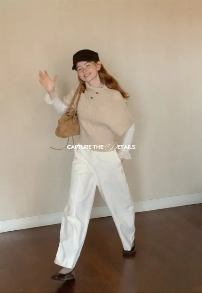 Cropped Cable Knit Sweater with Buttoned Collar