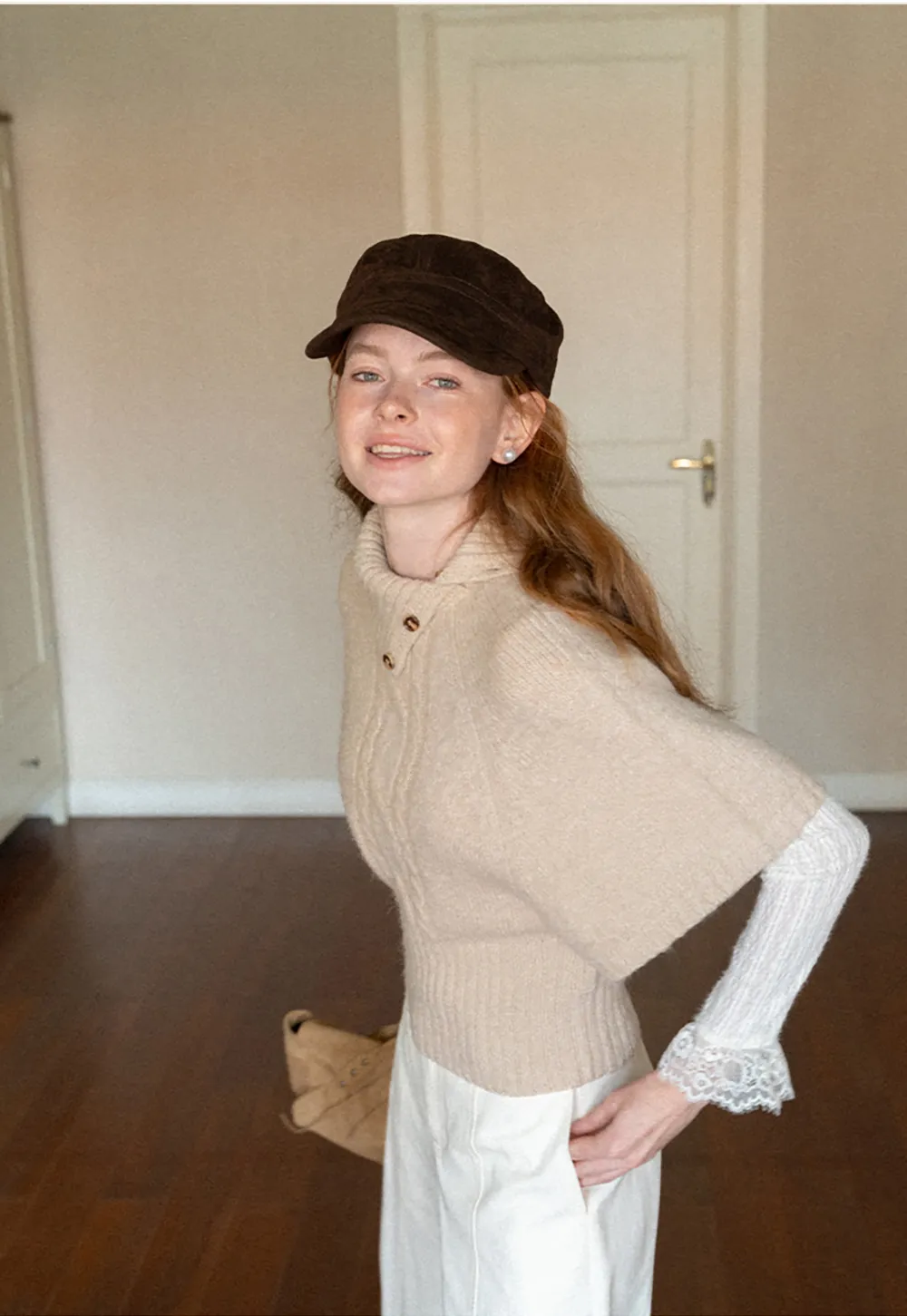 Cropped Cable Knit Sweater with Buttoned Collar