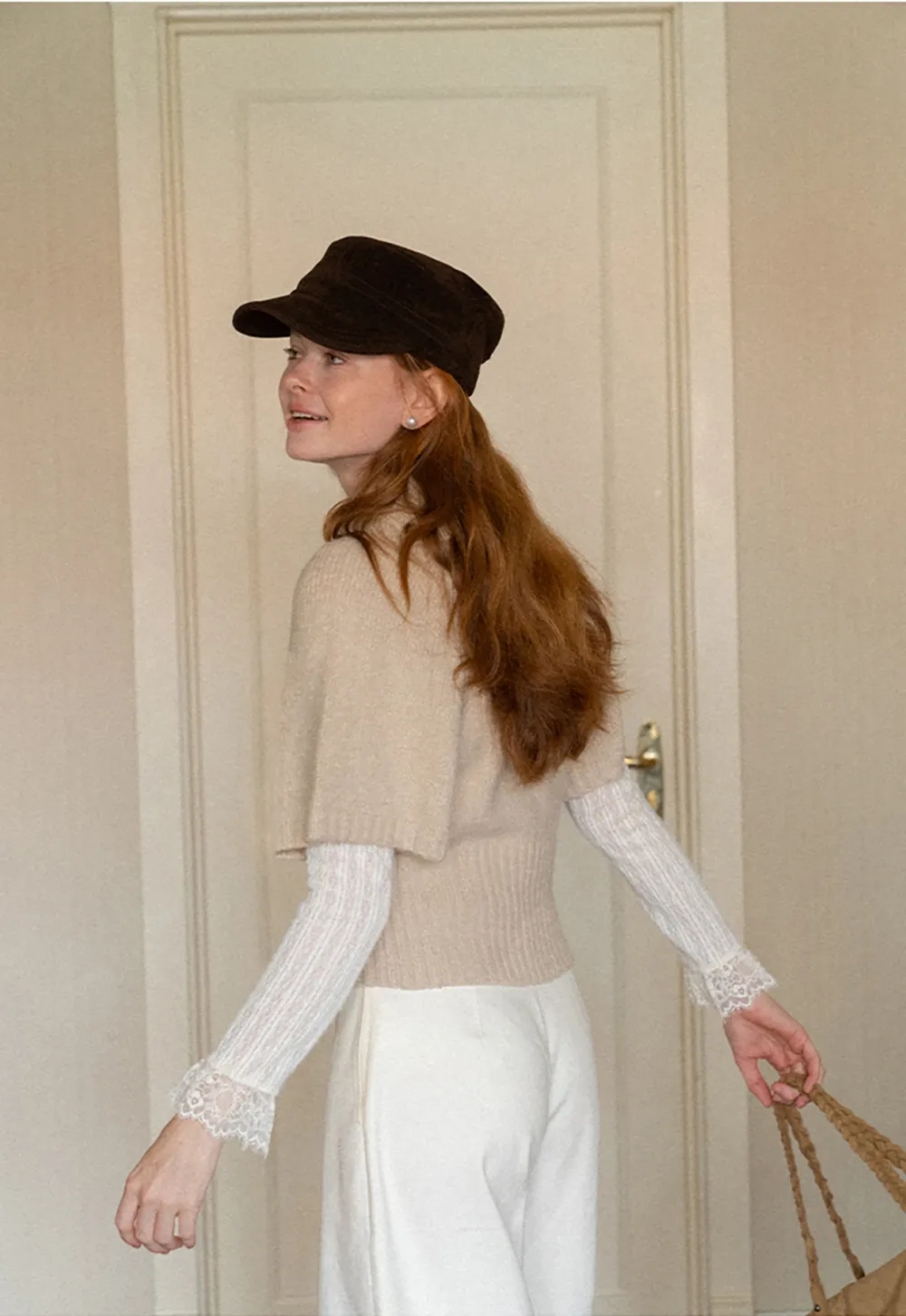 Cropped Cable Knit Sweater with Buttoned Collar