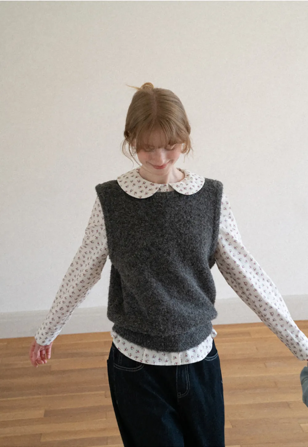 Peter Pan Collar Knit Vest