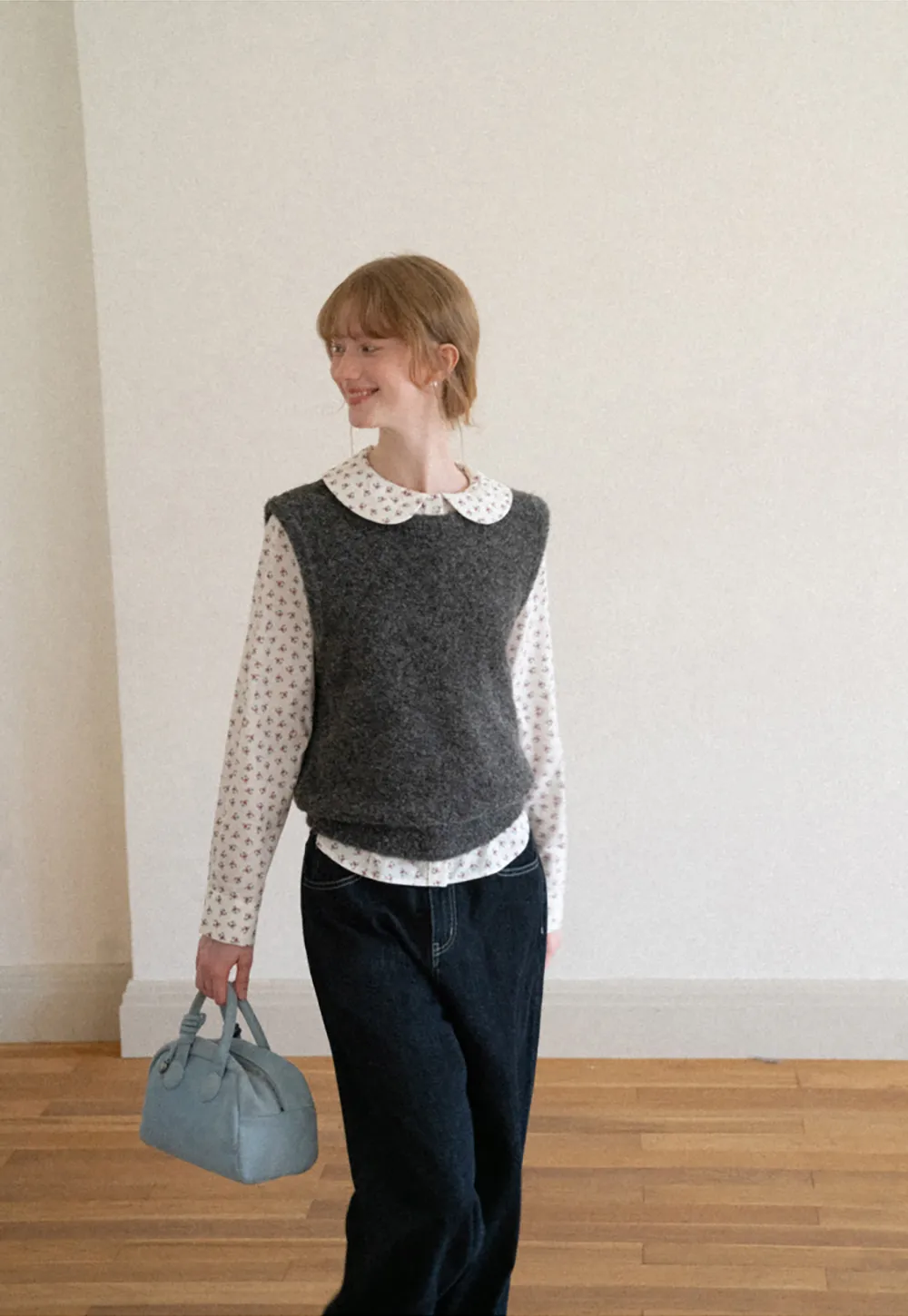 Peter Pan Collar Knit Vest