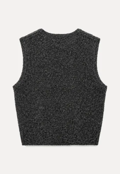 Peter Pan Collar Knit Vest