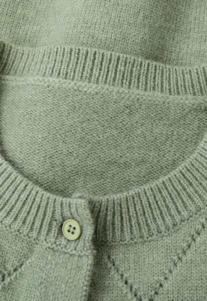 Diamond Stitch Sleeves Cropped Knit Sweater