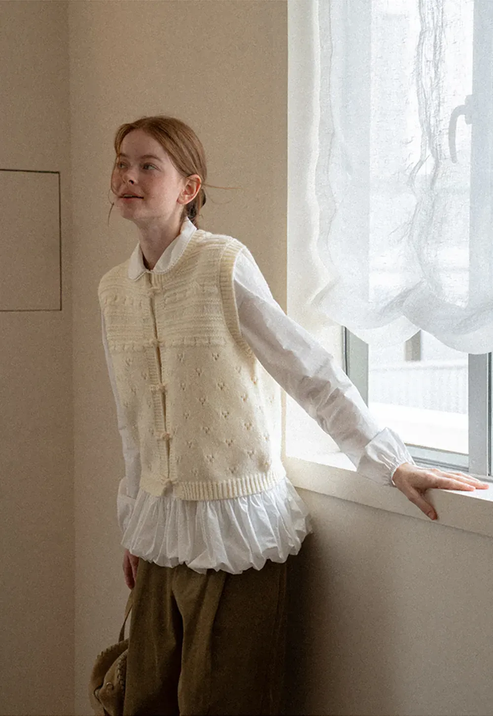 Textured Knit Vest with Peter Pan Collar and Button Closure