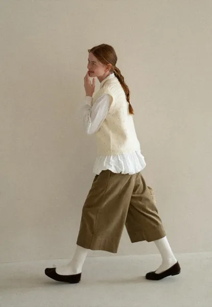 Textured Knit Vest with Peter Pan Collar and Button Closure