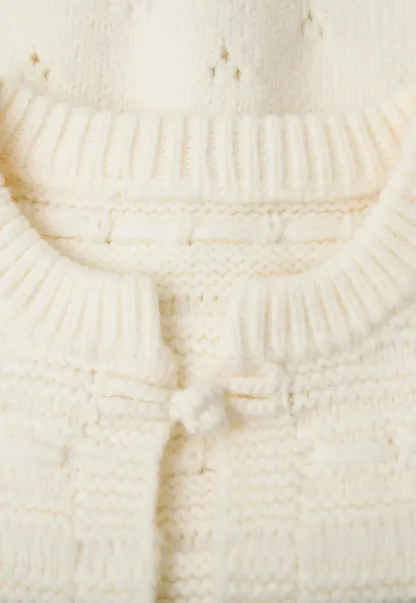 Textured Knit Vest with Peter Pan Collar and Button Closure