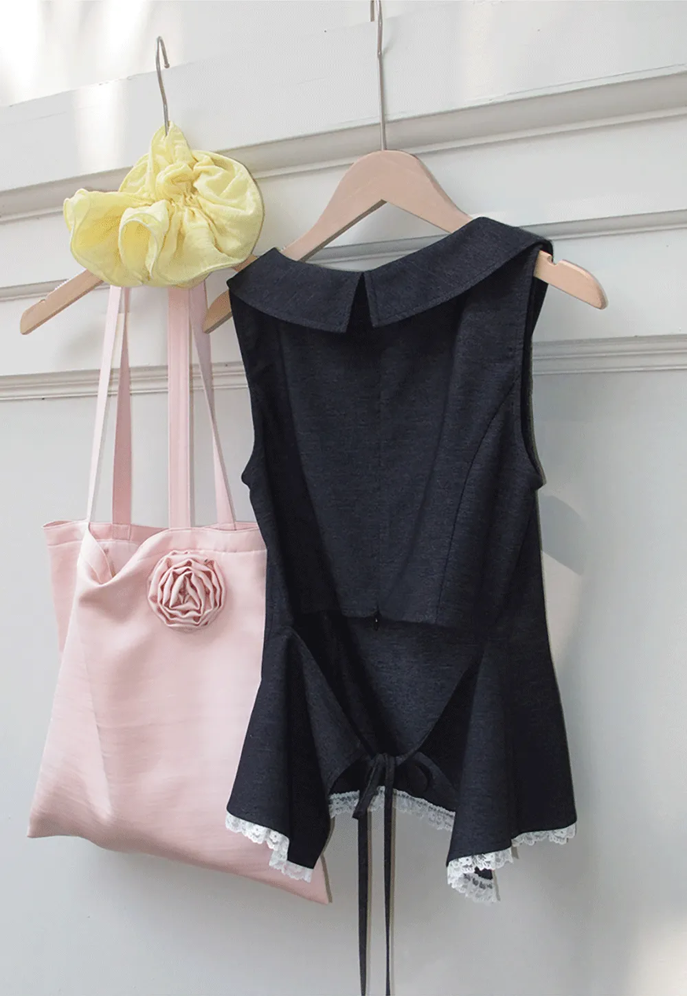 Cropped Sleeveless Top With Open Back Detail And High Waist Wide Leg Pants