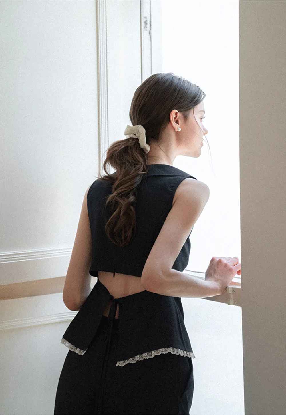 Cropped Sleeveless Top With Open Back Detail And High Waist Wide Leg Pants