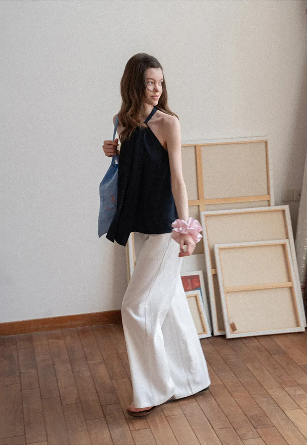 Halter Neck Sleeveless Top with Asymmetrical Hem