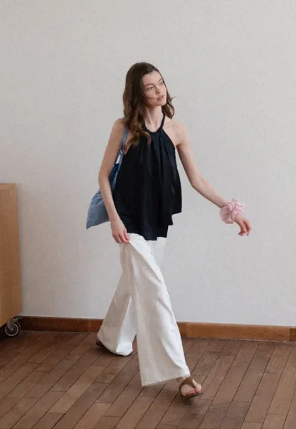 Halter Neck Sleeveless Top with Asymmetrical Hem