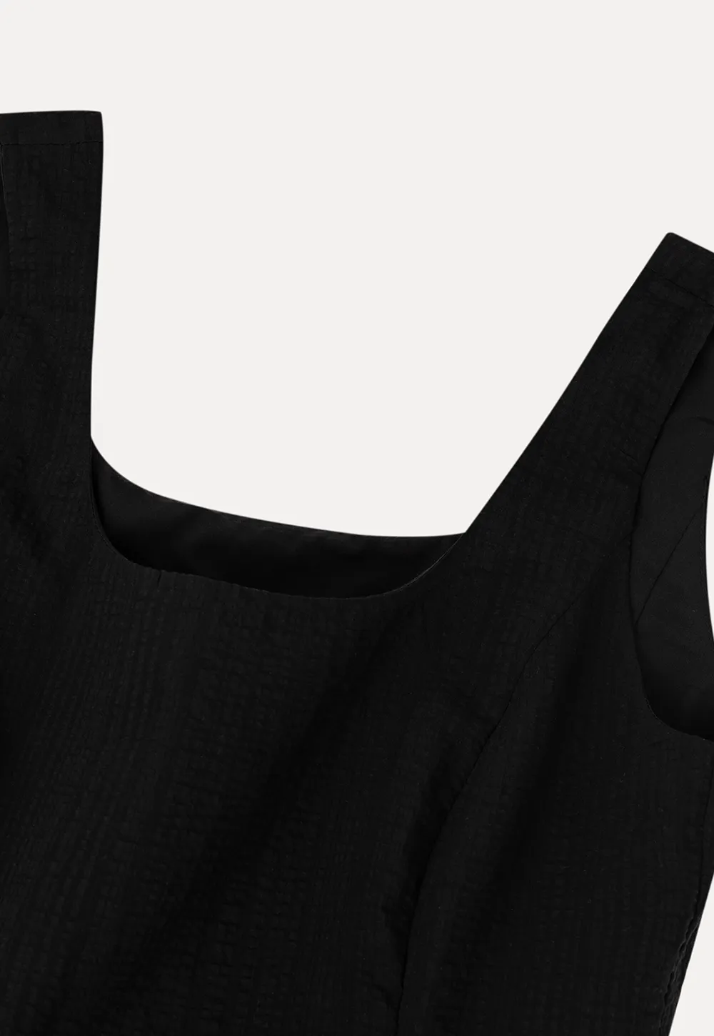 Choker Neckline Pleated Sleeveless Top