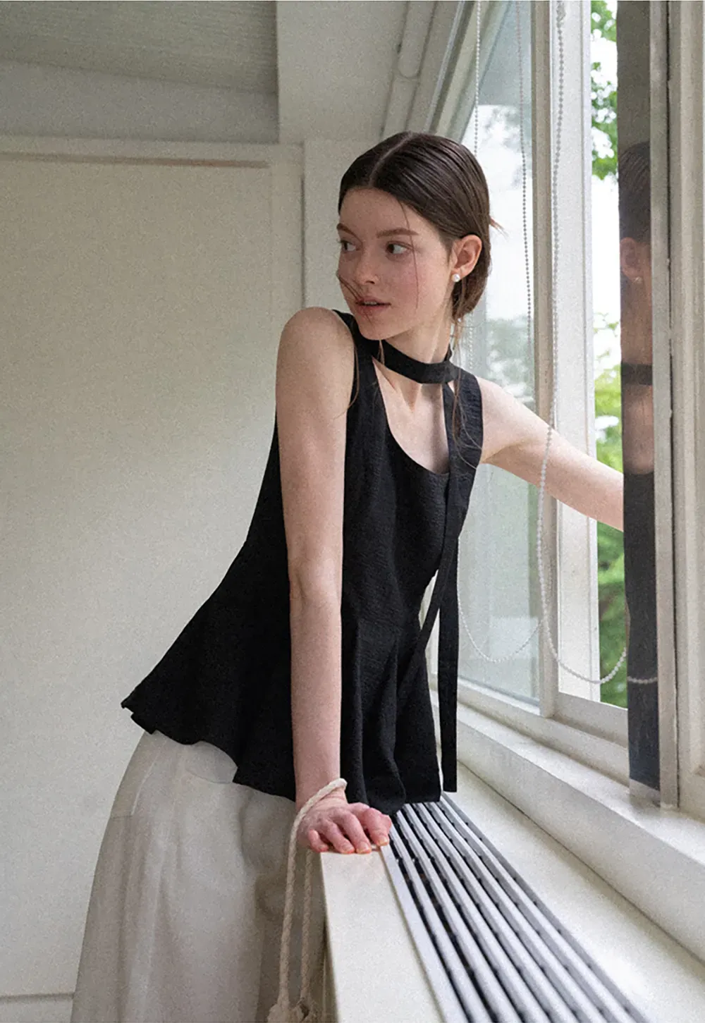 Choker Neckline Pleated Sleeveless Top