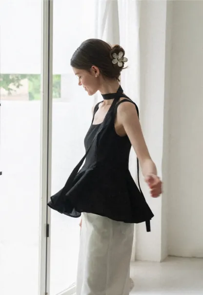 Choker Neckline Pleated Sleeveless Top