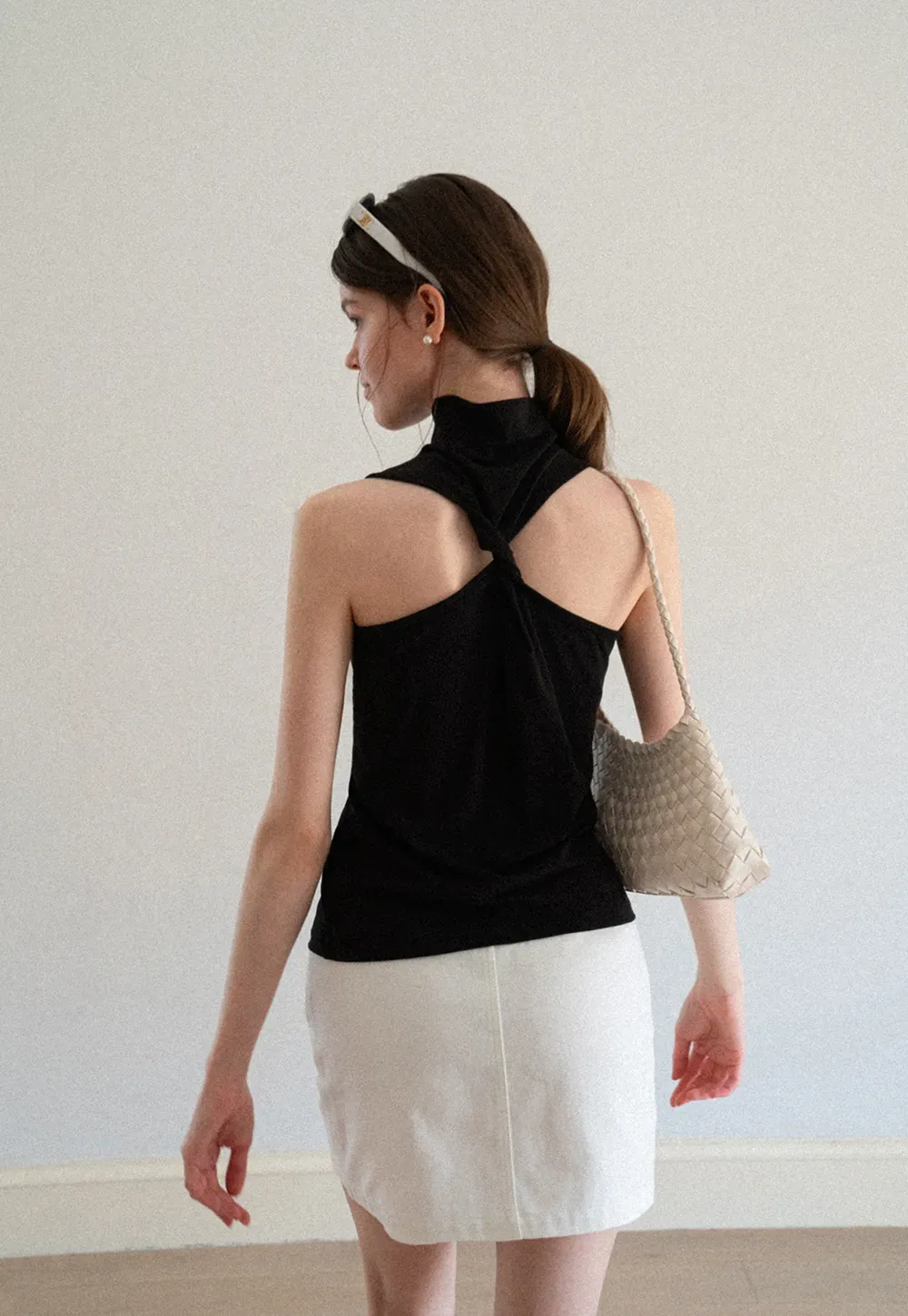 Back Cross Strap High Neck Sleeveless Top