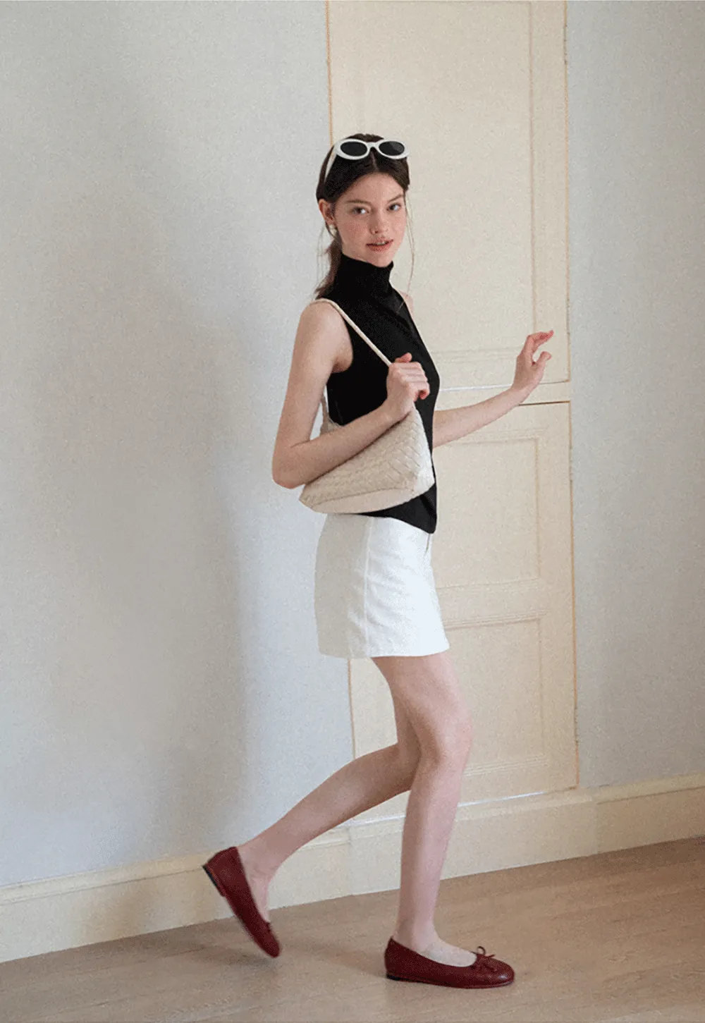 Back Cross Strap High Neck Sleeveless Top