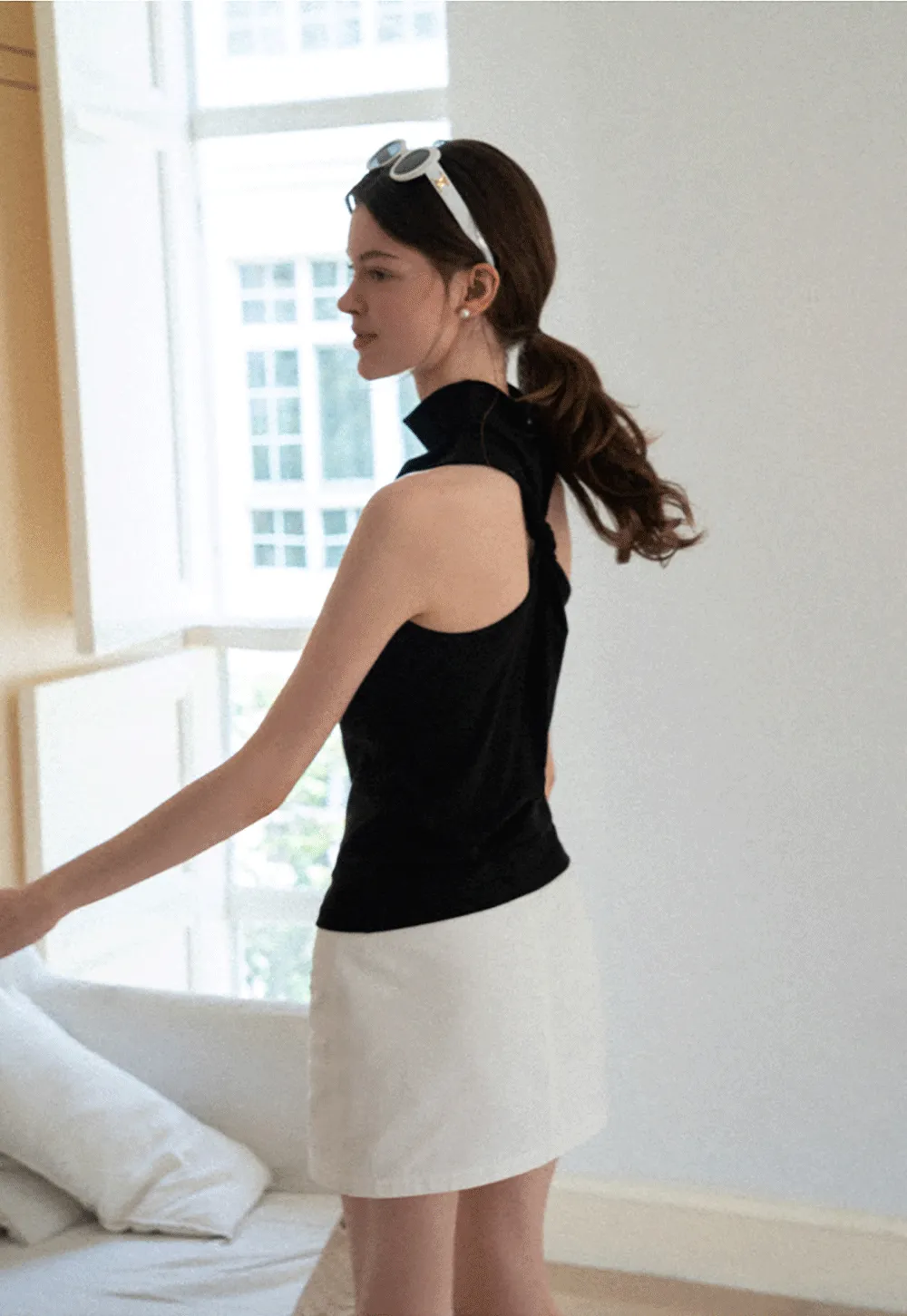 Back Cross Strap High Neck Sleeveless Top