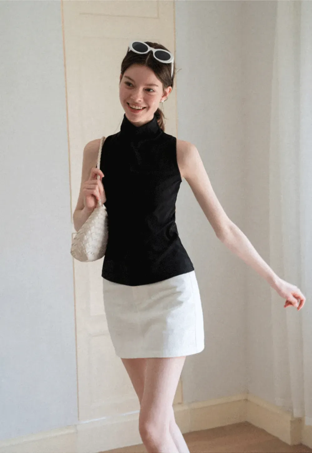 Back Cross Strap High Neck Sleeveless Top