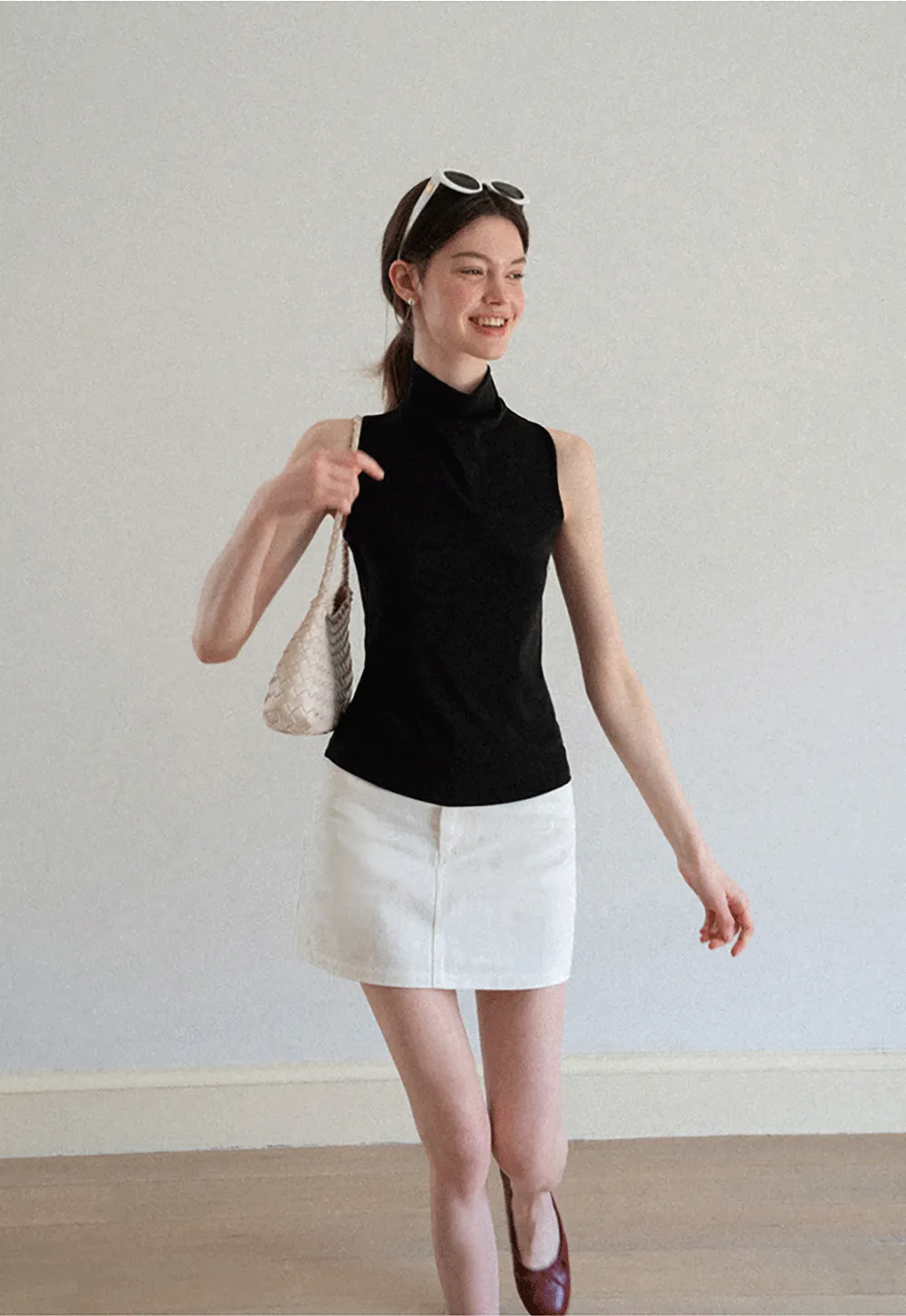 Back Cross Strap High Neck Sleeveless Top