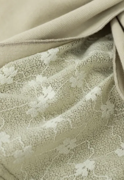 Twist Front Halter Neck Tank Top