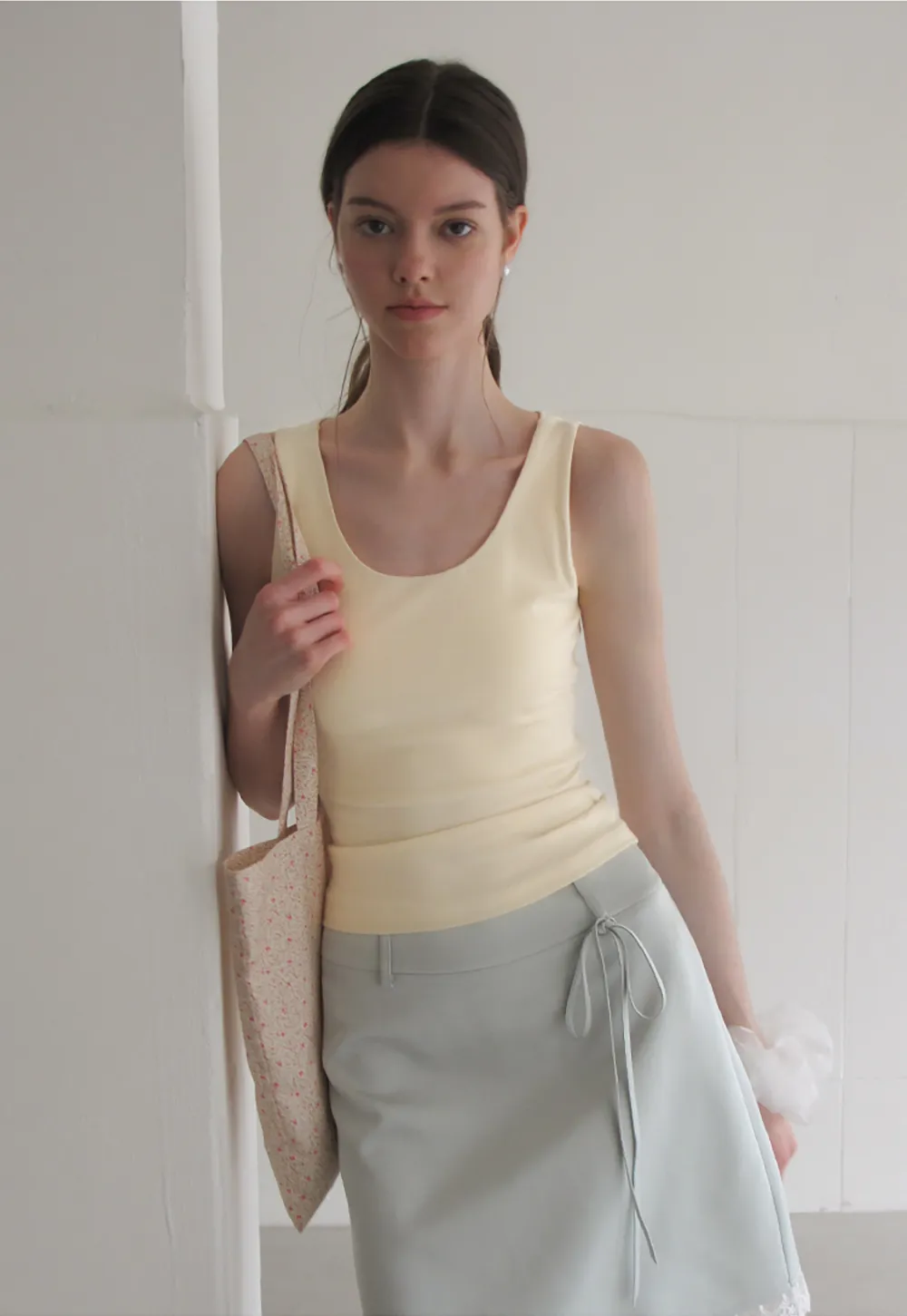 Cross Back Twist Detail Sleeveless Top
