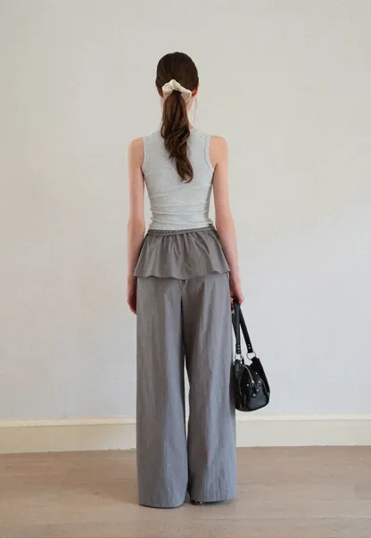 Ribbed Knit Square Neck Sleeveless Top