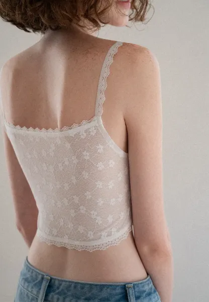 Lace Trim Cropped Floral Embroidered Tank Top