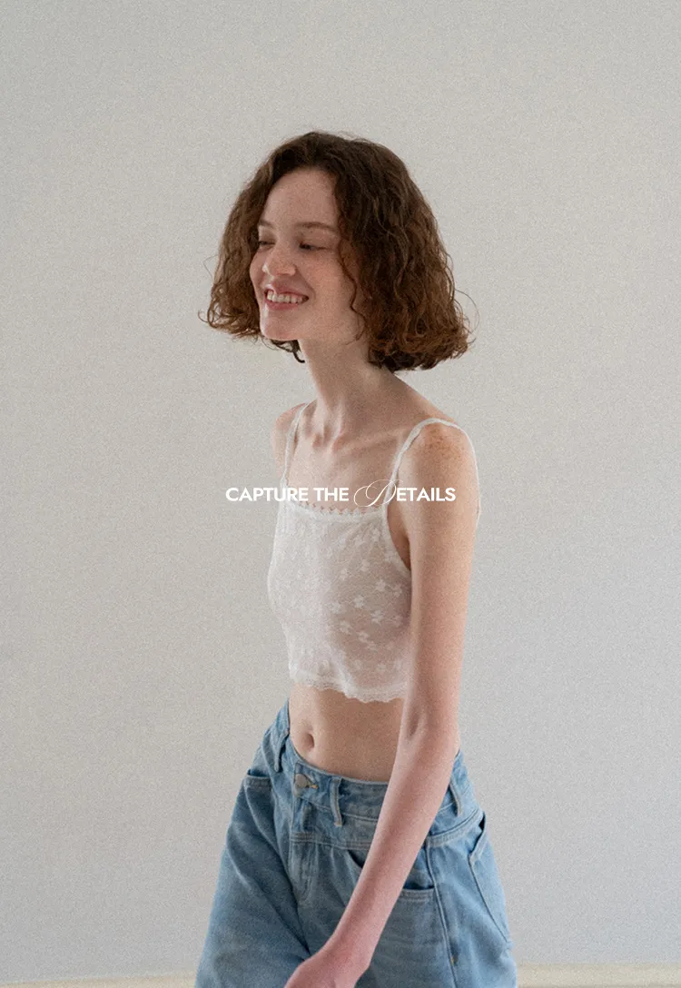 Lace Trim Cropped Floral Embroidered Tank Top