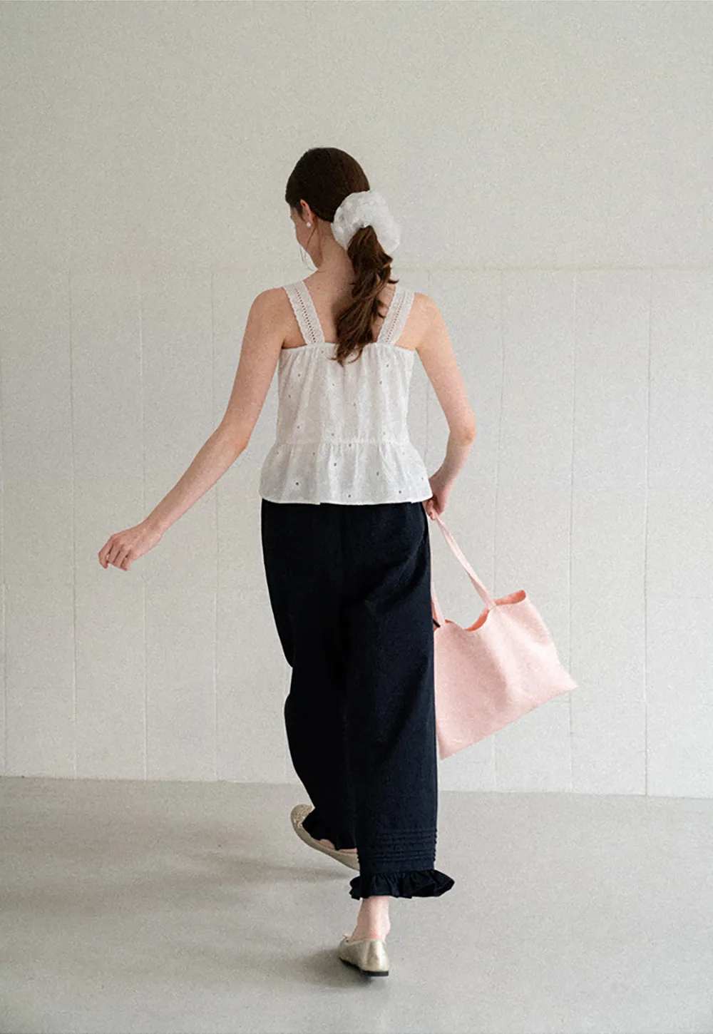 Lace Trim Square Neck Embroidered Tank Top