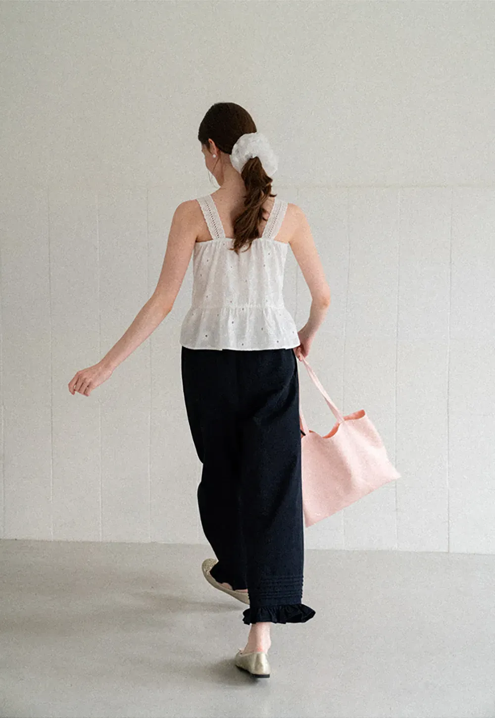 Lace Trim Square Neck Embroidered Tank Top