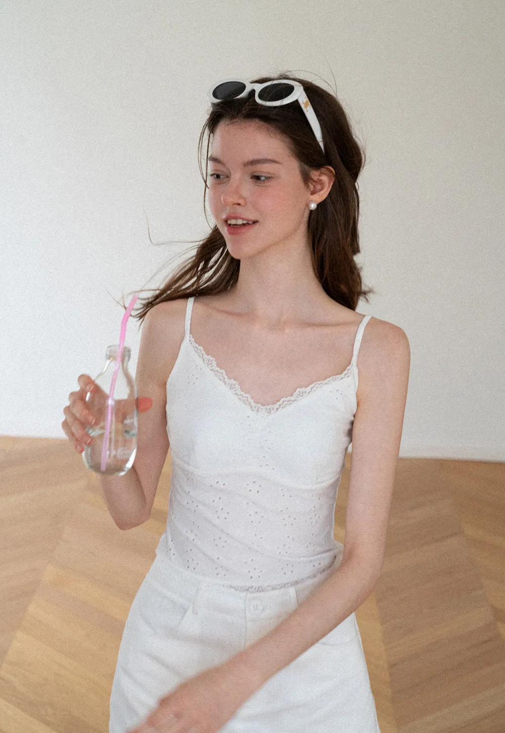 Lace Trim V Neck Sleeveless Top