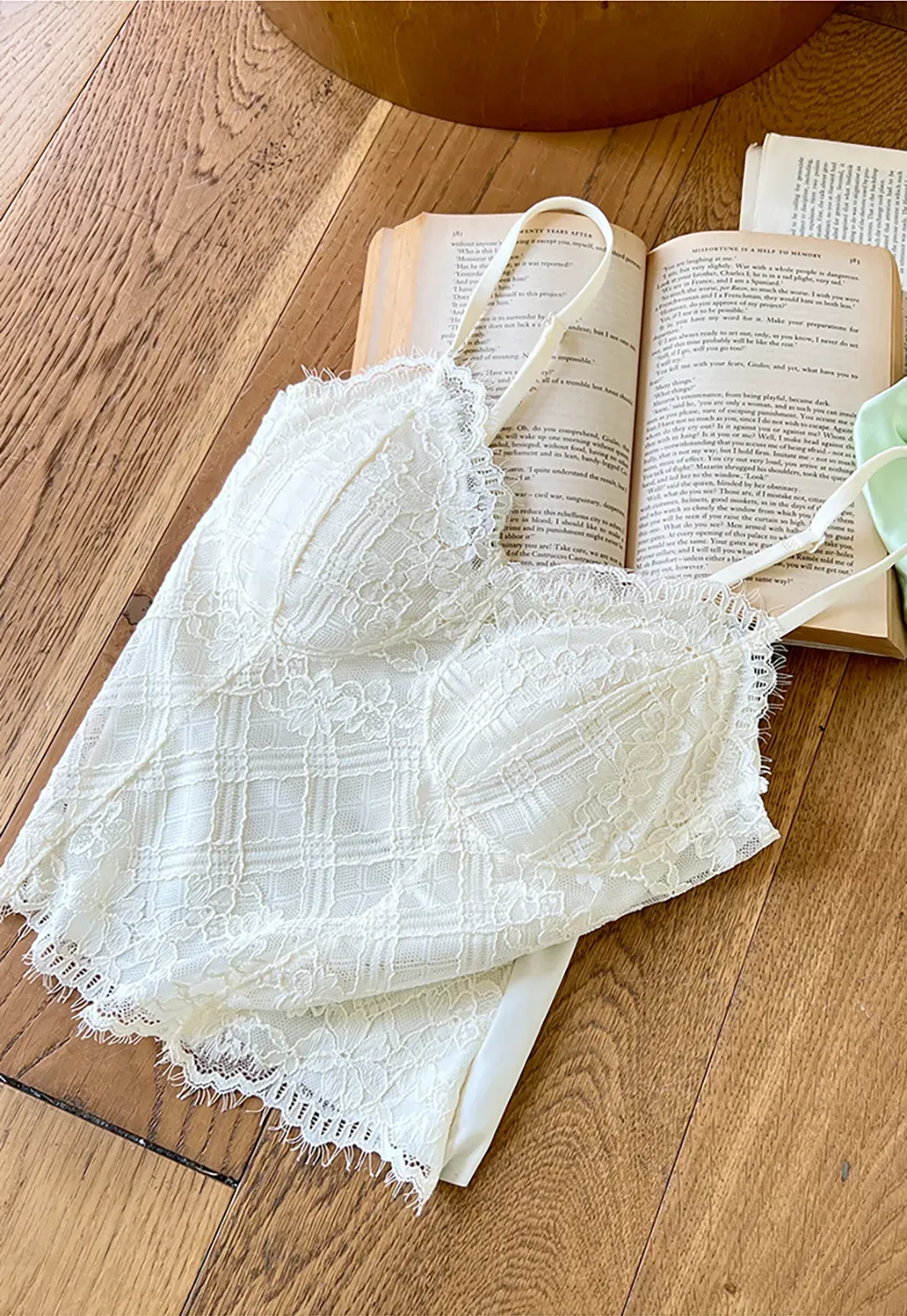 Lace Trim V Neck Spaghetti Strap Top
