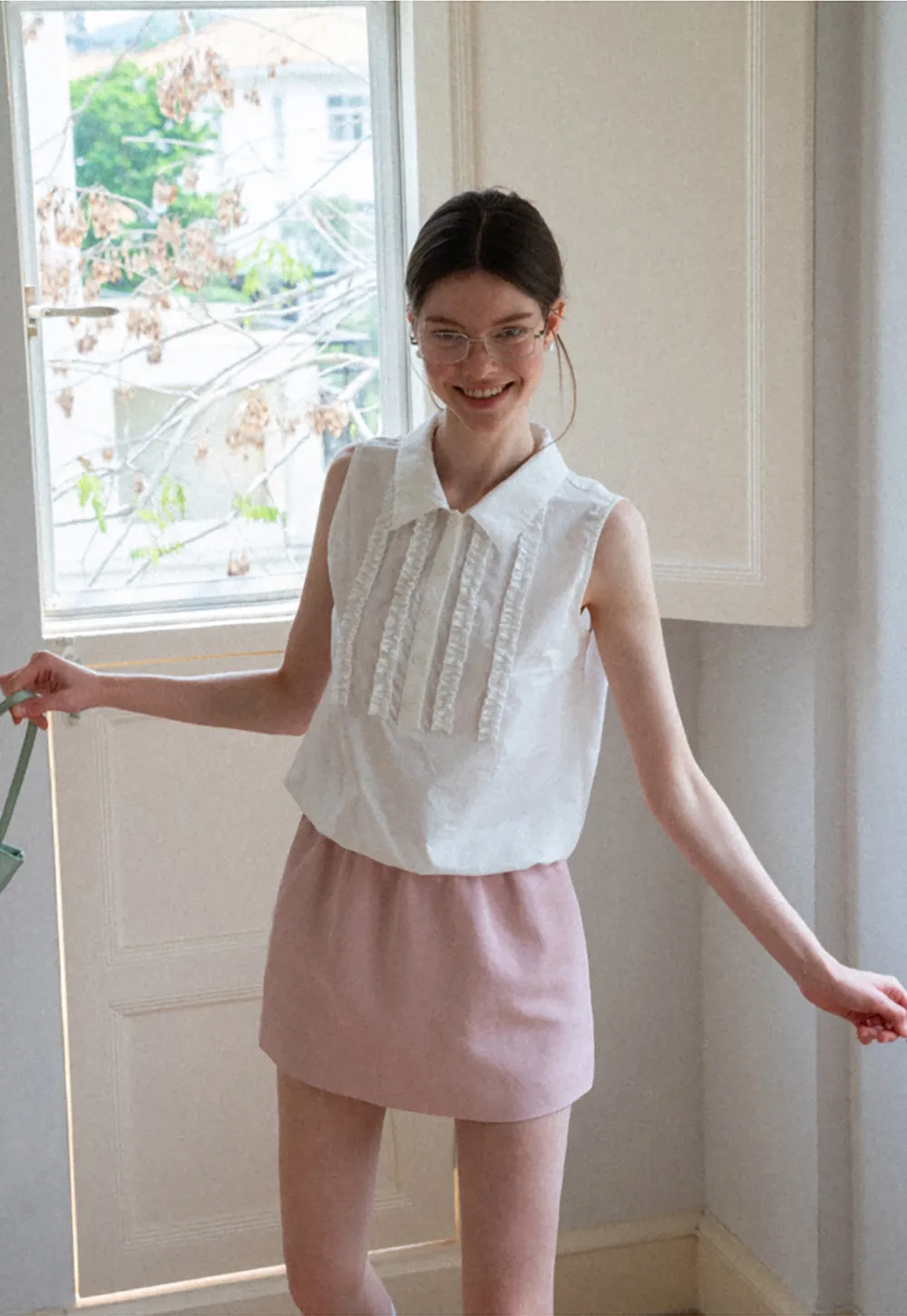 Pleated Front Collar Sleeveless Top