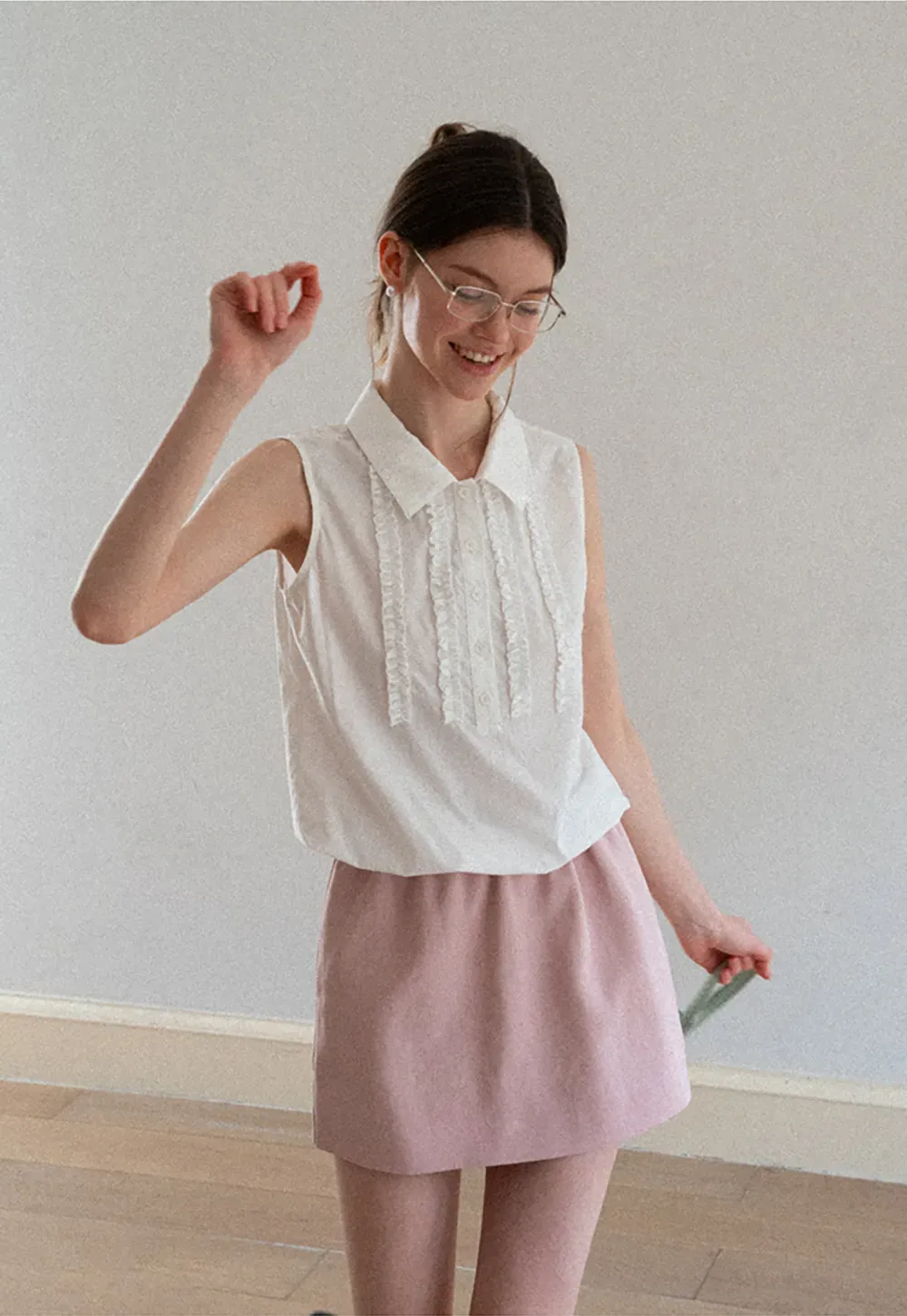 Pleated Front Collar Sleeveless Top