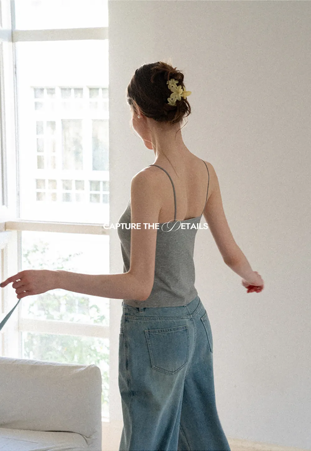 V Neck Cropped Spaghetti Strap Tank Top