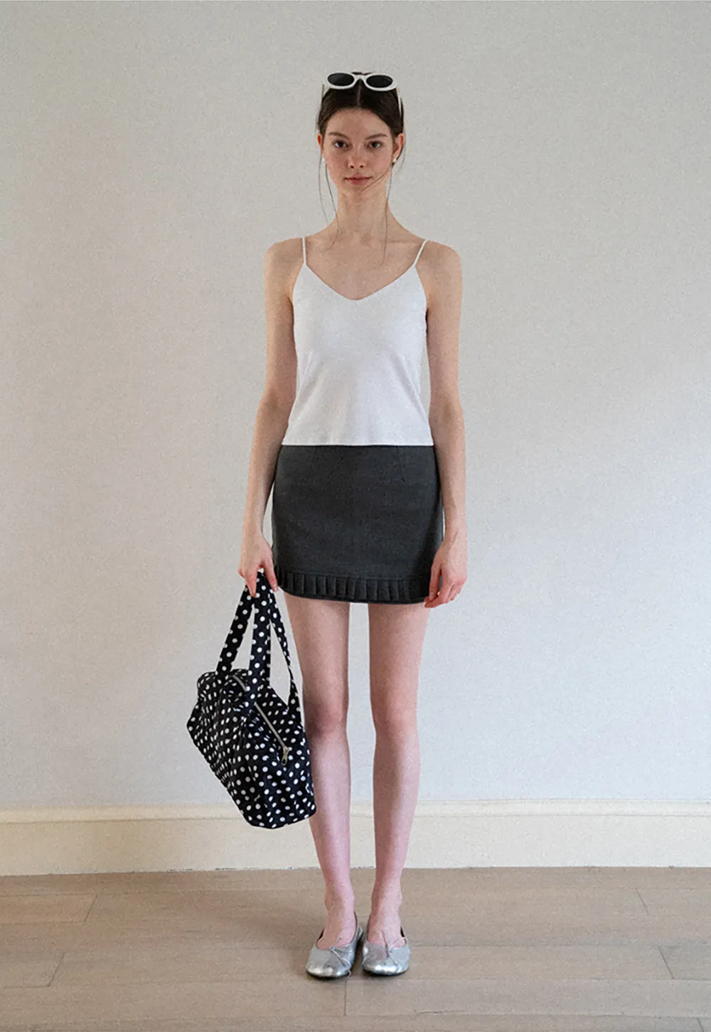 V Neck Cropped Spaghetti Strap Tank Top